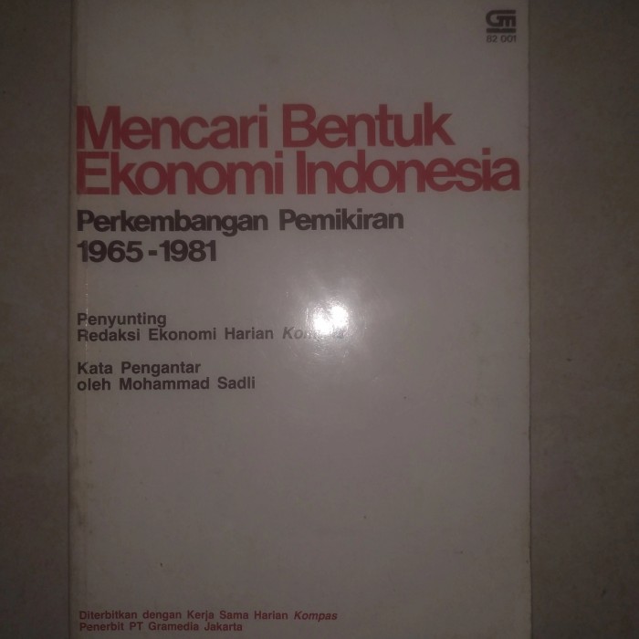 Cover of Mencari Bentuk Ekonomi Indonesia: Perkembangan Pemikiran 1965-1981